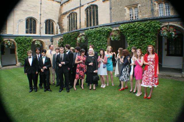 618x404 pixels (67K)